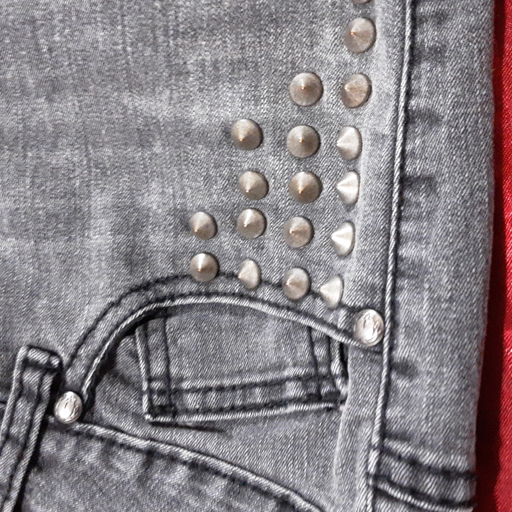 Pants - Picture 2 of 5